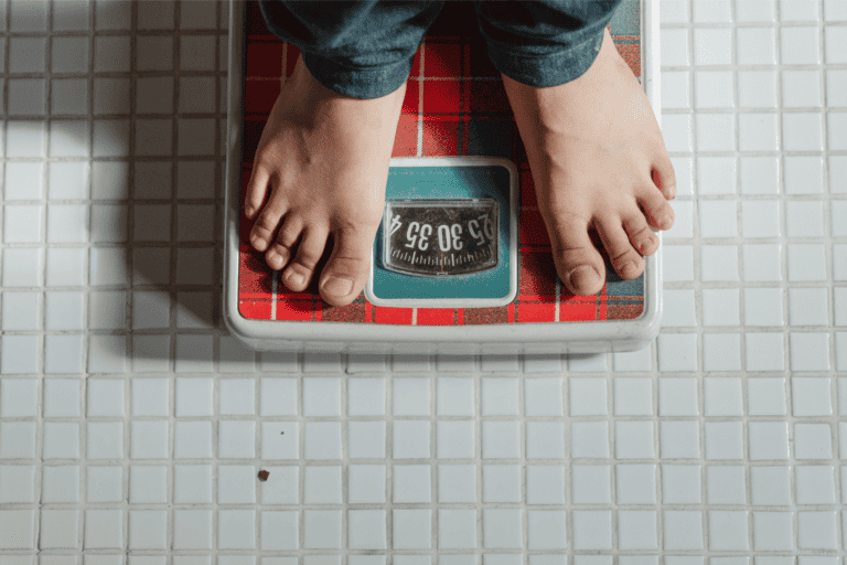 can excessive video gaming lead to obesity